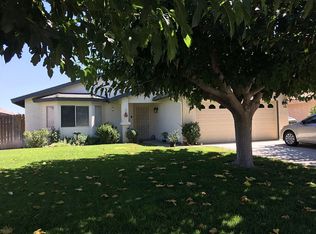 27387 Cloverleaf Dr, Helendale, CA 92342