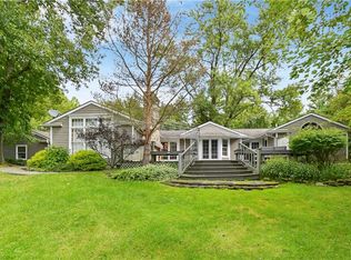 7192 Hillbrook Ln S, Novelty, OH 44072