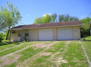 402 S Vista Dr, Sandia, TX 78383