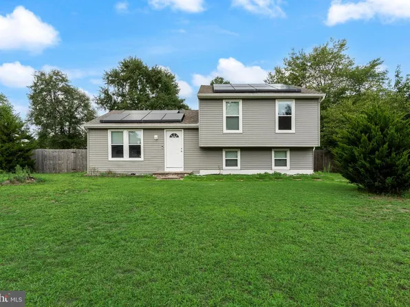 5913 Maple Dr, Mays Landing, NJ 08330
