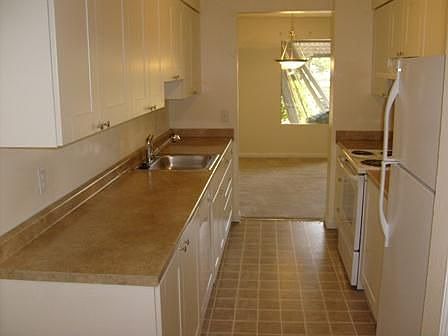 2nd image of 4004 W Lake Samm Pkwy NE APT B3