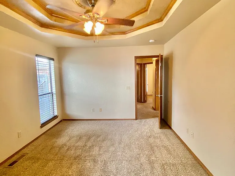 14816 Brent Cir — Photo 10