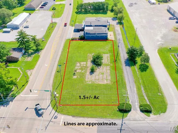 16 State Rte, Gillespie, IL 62033