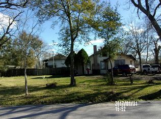 7450 Dillon St, Houston, TX 77061