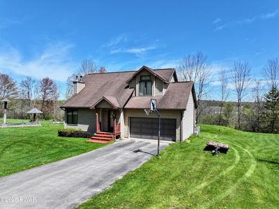 26 Lake View Dr, Lake Ariel, PA, 18436