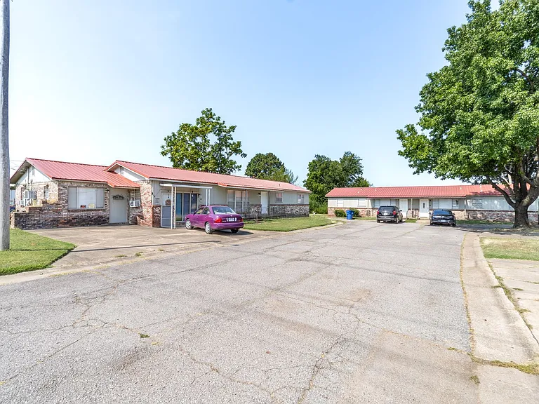 8022 Highway 271 S #C — Photo 2