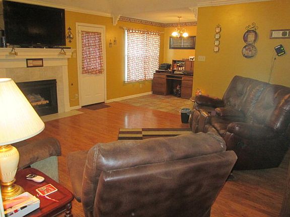 2nd image of 362 Casaview