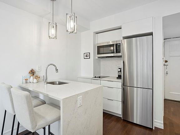 5th image of 45 Tudor City Pl APT 219