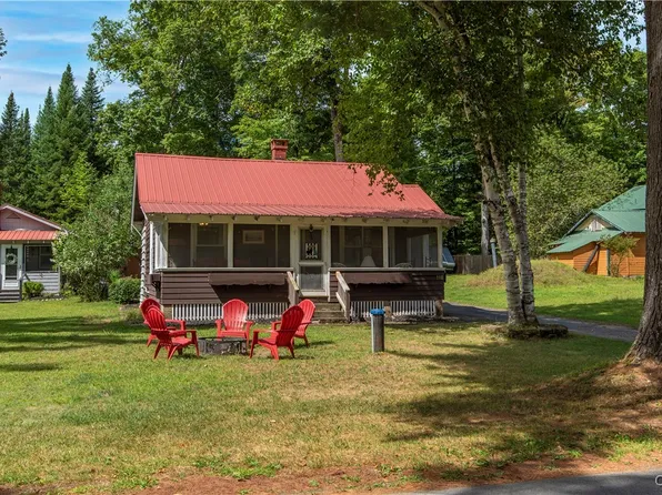 118 East Ave, Eagle Bay, NY 13331