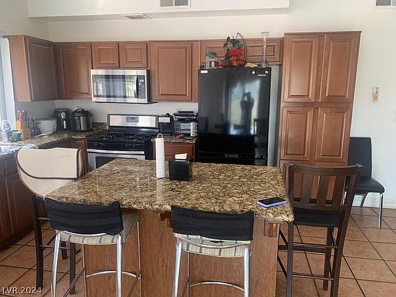 3rd image of 5366 Martingale Ct