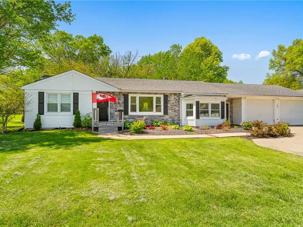 107 S Johnson Dr, Odessa, MO 64076
