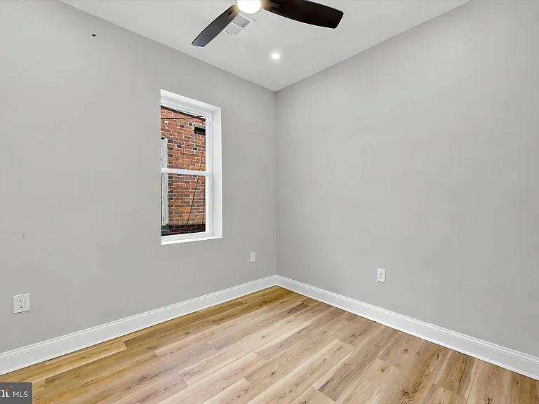 5853 Cedar Ave — Photo 12