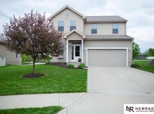 15541 Knudsen Cir, Bennington, NE 68007