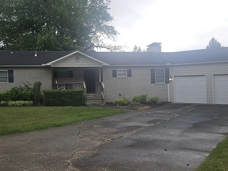 231 E Prospect St — Photo 1