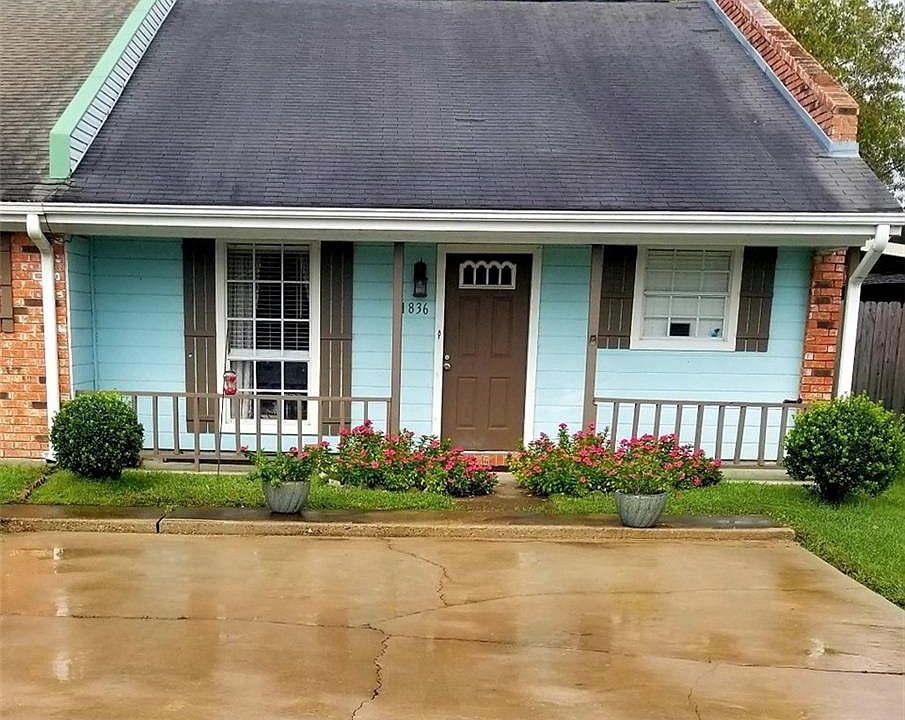 1st image of 1836 N Tallowood Dr