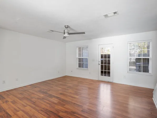 4016 George Buchanan Dr, La Vergne, TN 37086