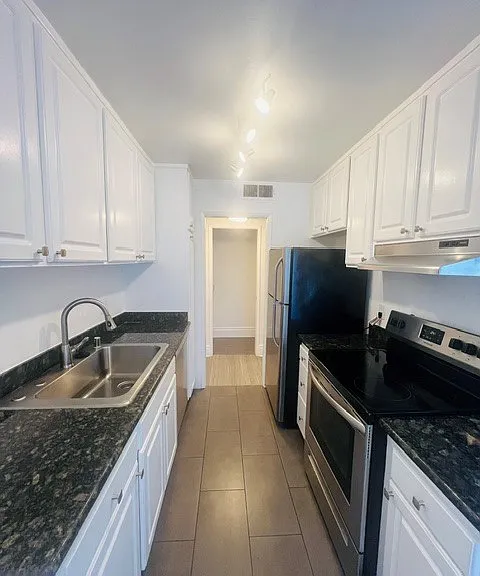 The Lennox — Photo 36