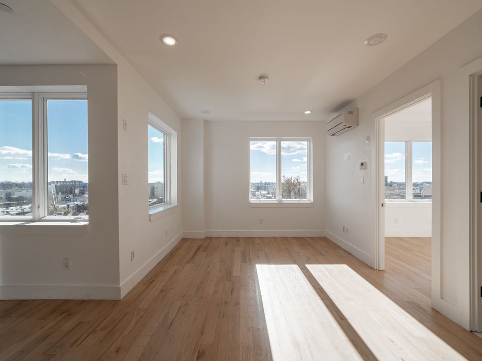1st image of 200 Linden Blvd #8B