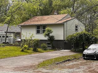 331 Arvida St, Walled Lake, MI 48390