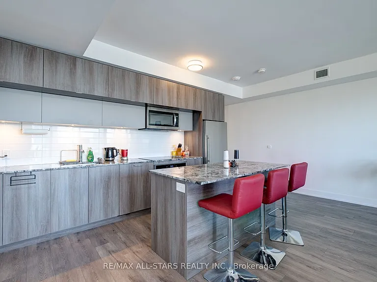 575 Bloor St E #2302 — Photo 6