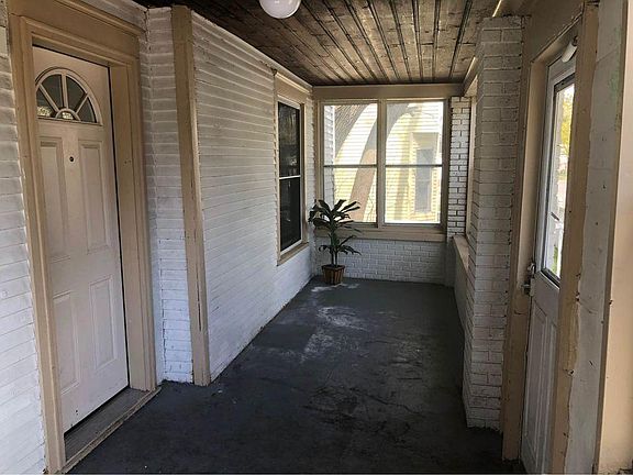 2nd image of 1051 Alpine Ave NW APT 1