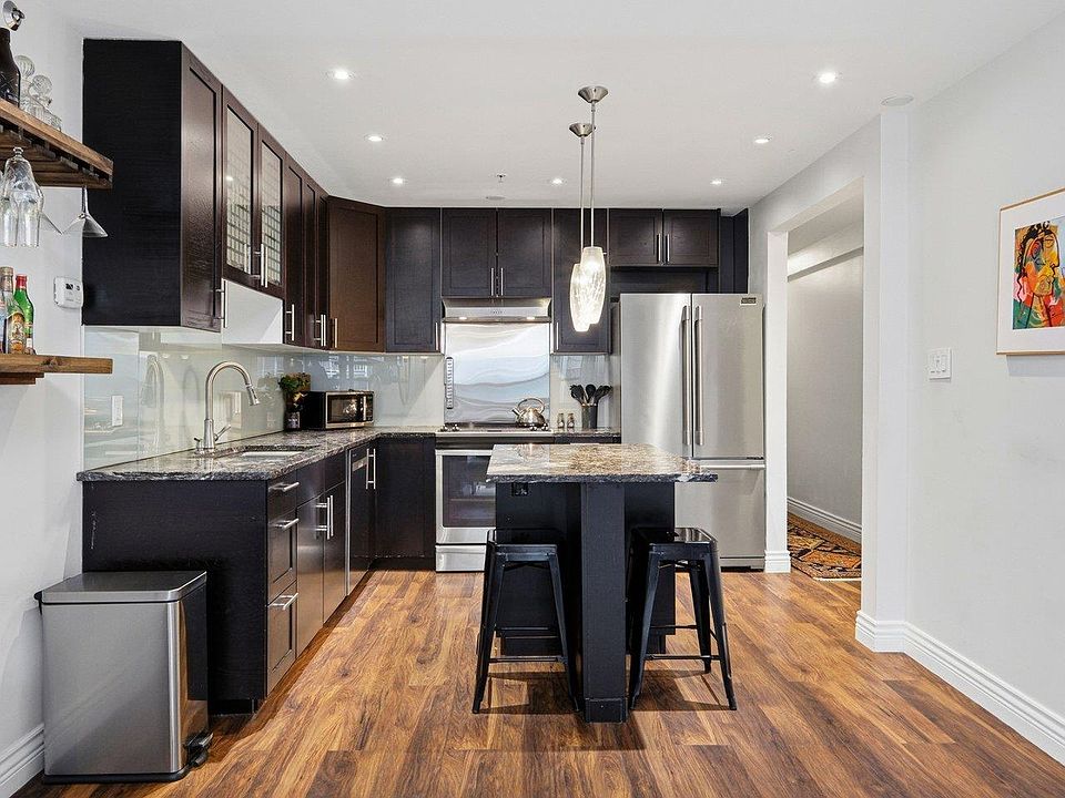 1st image of 1549 Kitchener St #216