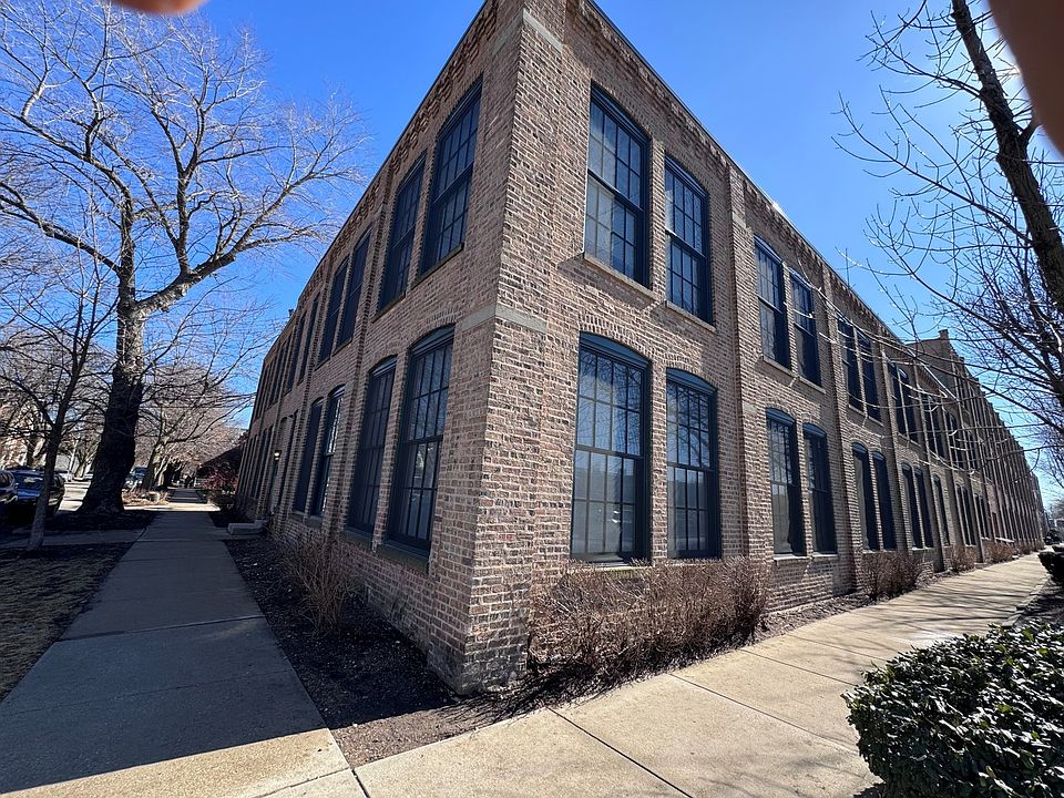 1st image of 5235 N Ravenswood Ave APT 37