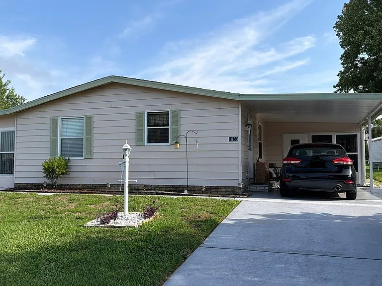 1853 W Schwartz Blvd — Photo 1