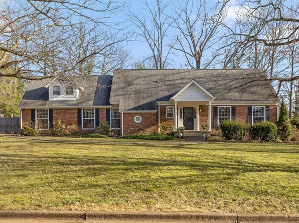 197 Woodcliff Cir, Signal Mountain, TN 37377