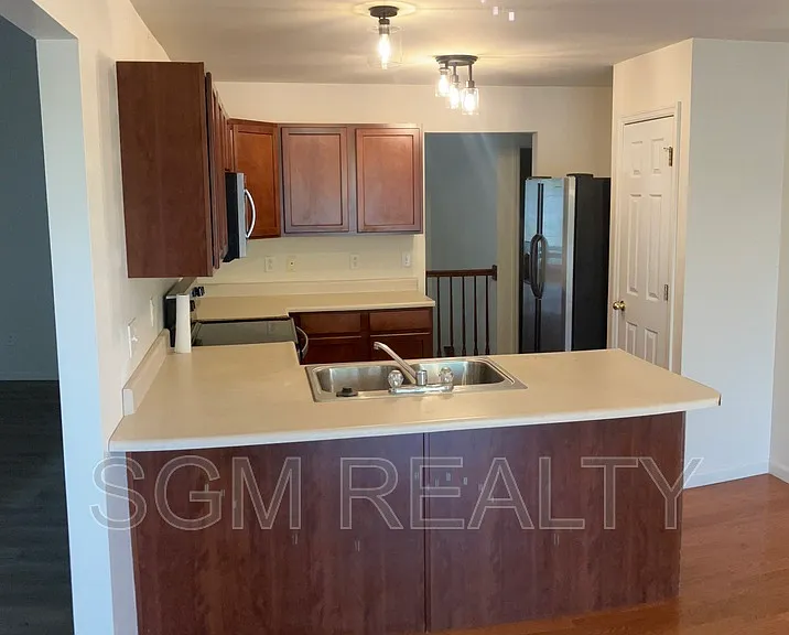1711 Ambrose Terrace Dr — Photo 8