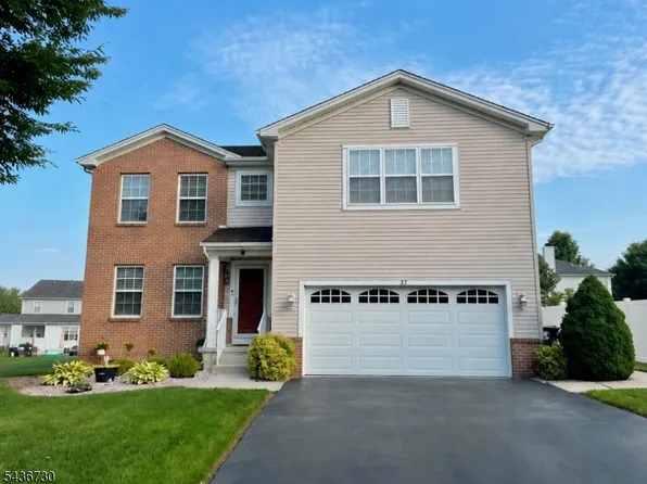 37 Lambert St, Washington Boro, NJ 07882