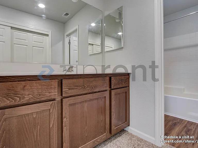 8159 Laurel Willow Ln — Photo 13
