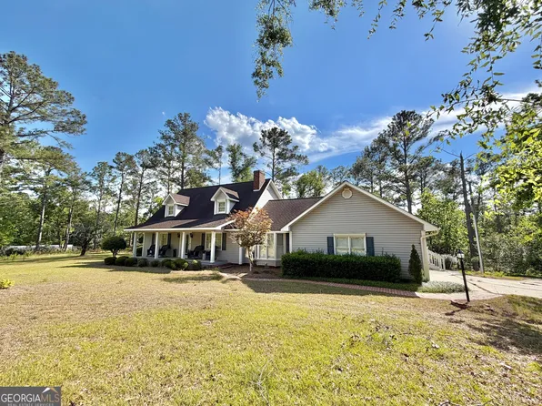 51 Jimmy Boatright Dr, Hazlehurst, GA 31539