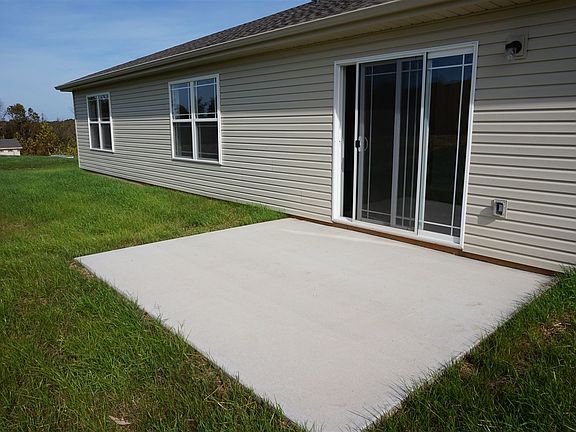 2nd image of 334 Echo Valley Cir
