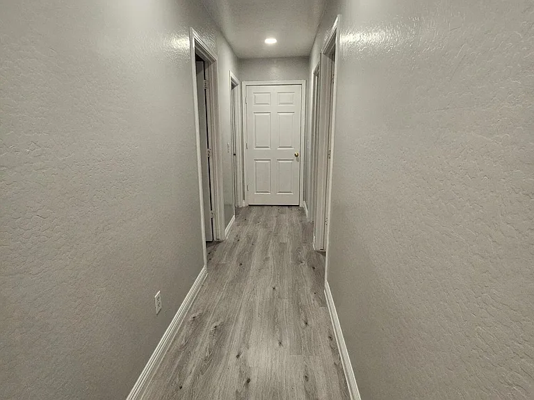 7355 N Black Canyon Hwy #2 — Photo 5