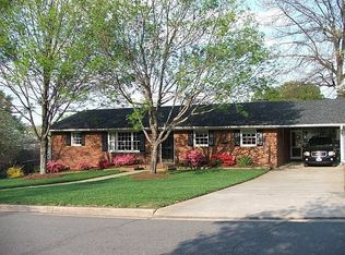 715 Blackwood Ave, Winston Salem, NC 27103