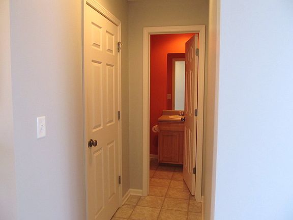 5th image of 13023 Everett Ct