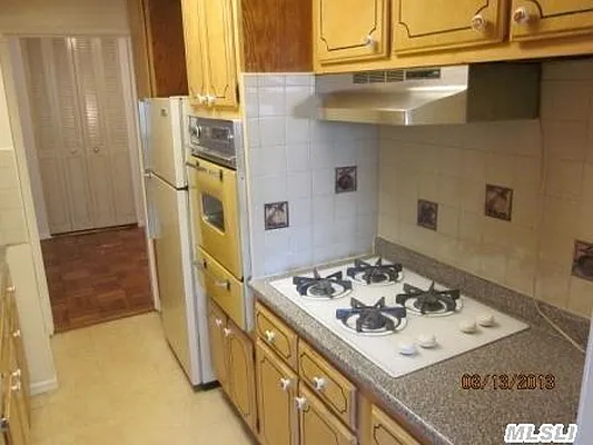 Sold by Century 21 Benjamin Realty | media 28