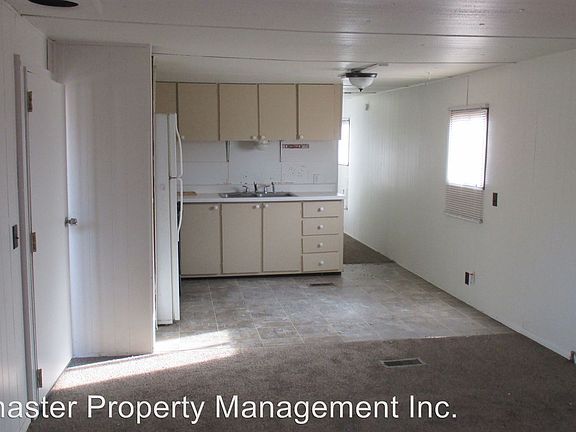 4th image of 455 N Eve Dr