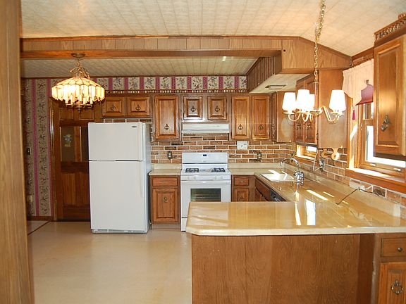5th image of 621 Green Glen Dr