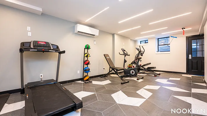 Rented by Nooklyn NYC LLC | media 9