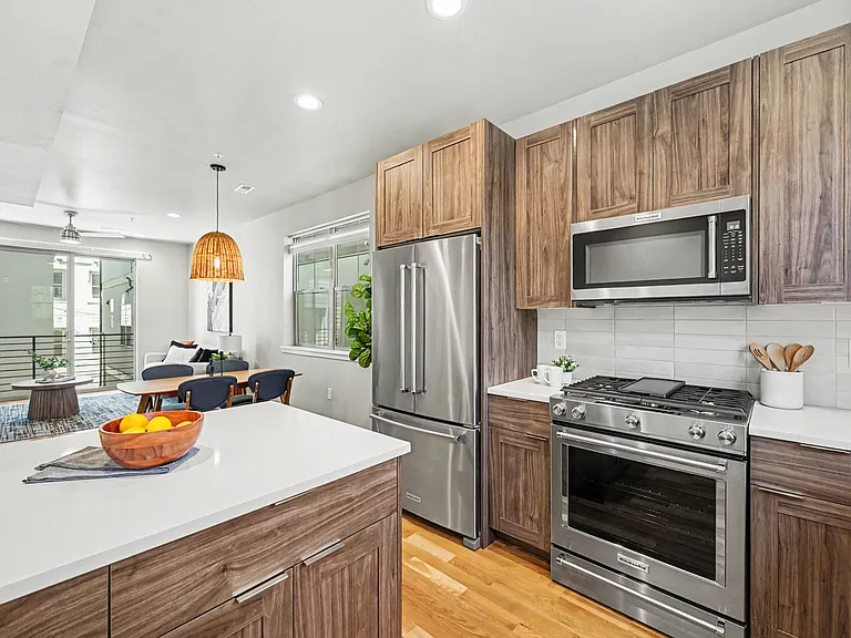 2816 Federal Blvd — Photo 8