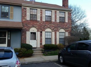 48 Scarborough Ct UNIT 8, Freehold, NJ 07728