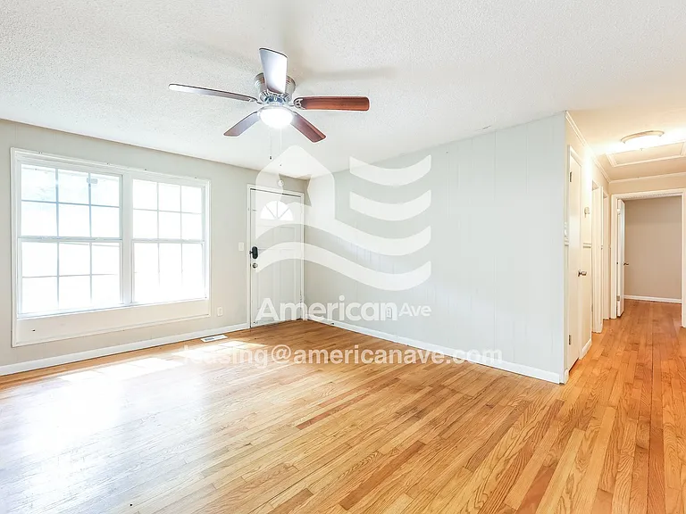 7200_004_living_room_14007860.jpg