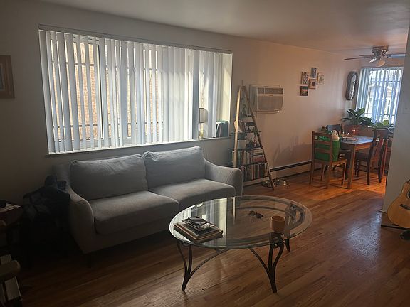 5th image of 20 S Pennsylvania St APT 1