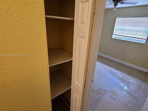 5th image of 122-124 NW 61st St