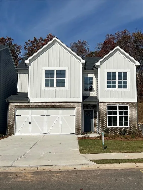 384 Lakeside Ct photo 1