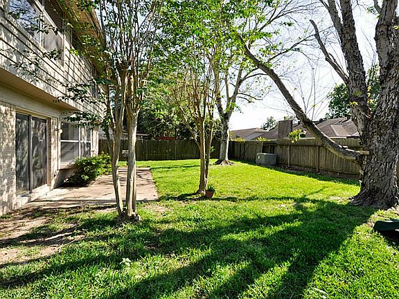 3rd image of 22147 Birch Valley Dr