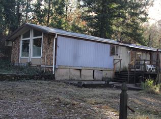 21537 Riverview Dr, Lakehead, CA 96051