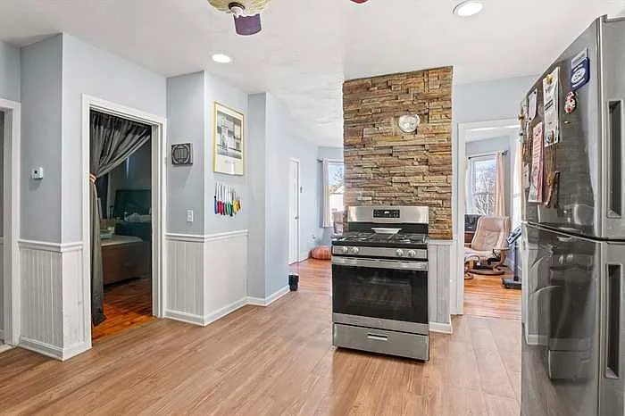 Building Photo - 78 Greenwood St #3